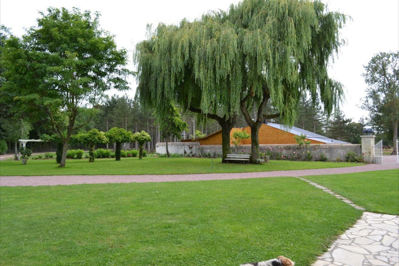 Le Domaine Des Bois Bed and Breakfast Mauzé-Thouarsais Buitenkant foto